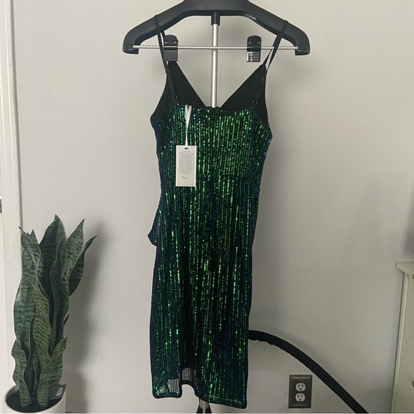 Grace Karin Sequin Green Dress - Picture 5 of 8